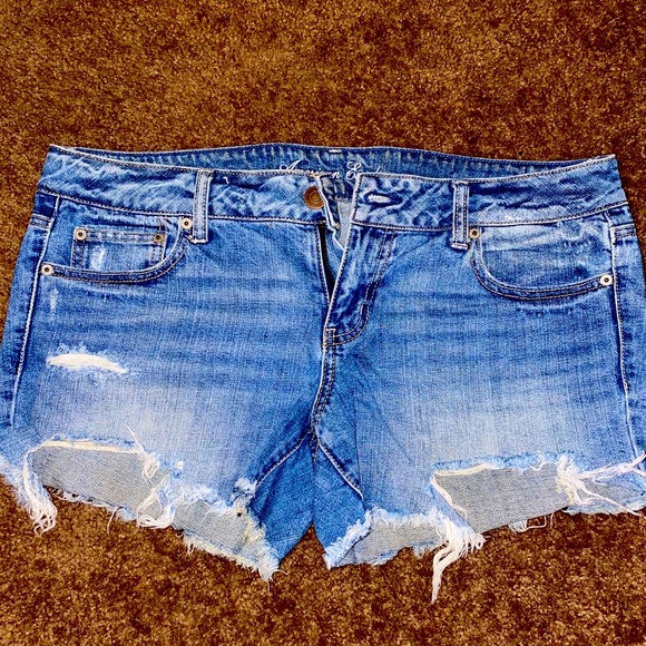 American Eagle Cut Off Distressed Shorts - Picture 1 of 3